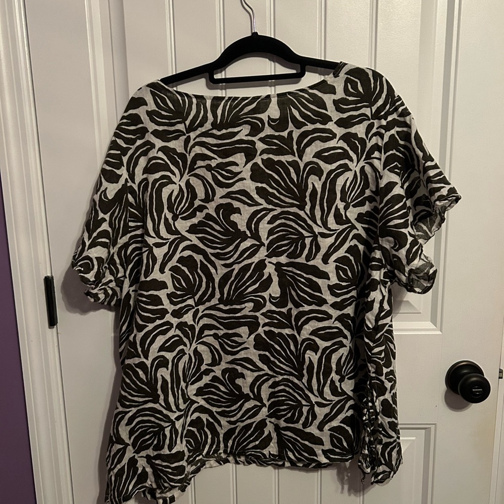 Nicole Miller 100% linen top, size 3X - Picture 2 of 5